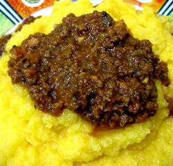 Polenta com Carne Mo&iacute;da